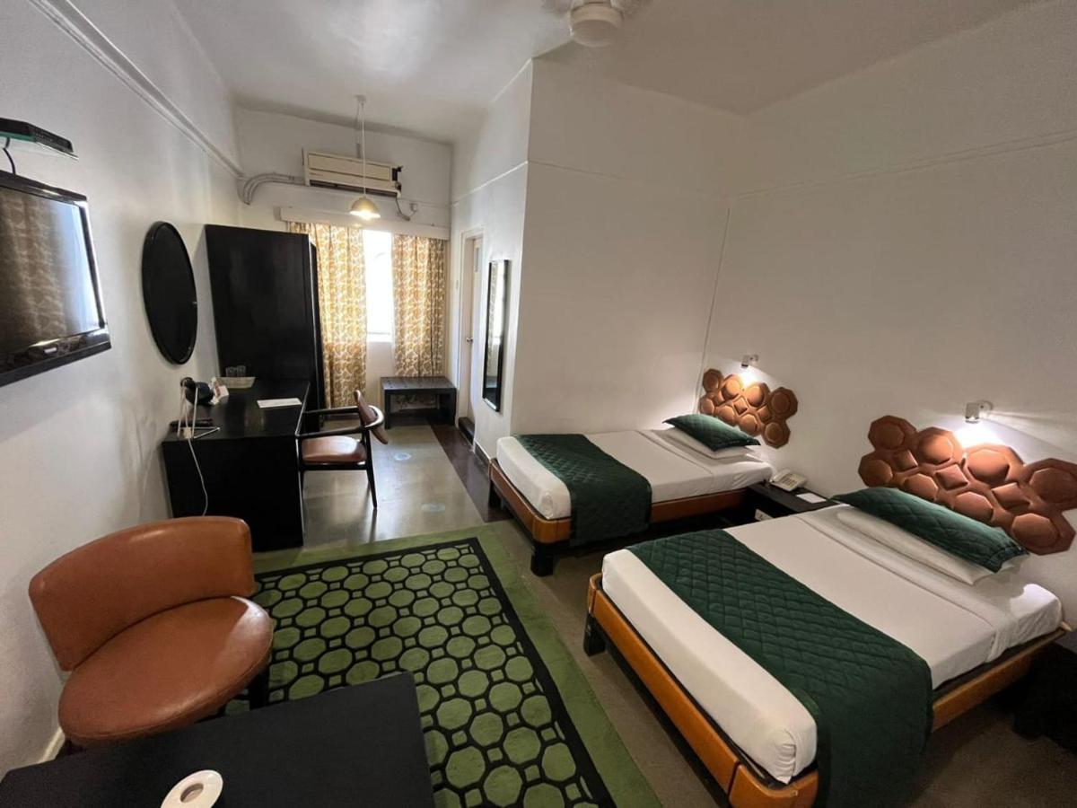 West End Hotel Mumbai Dış mekan fotoğraf
