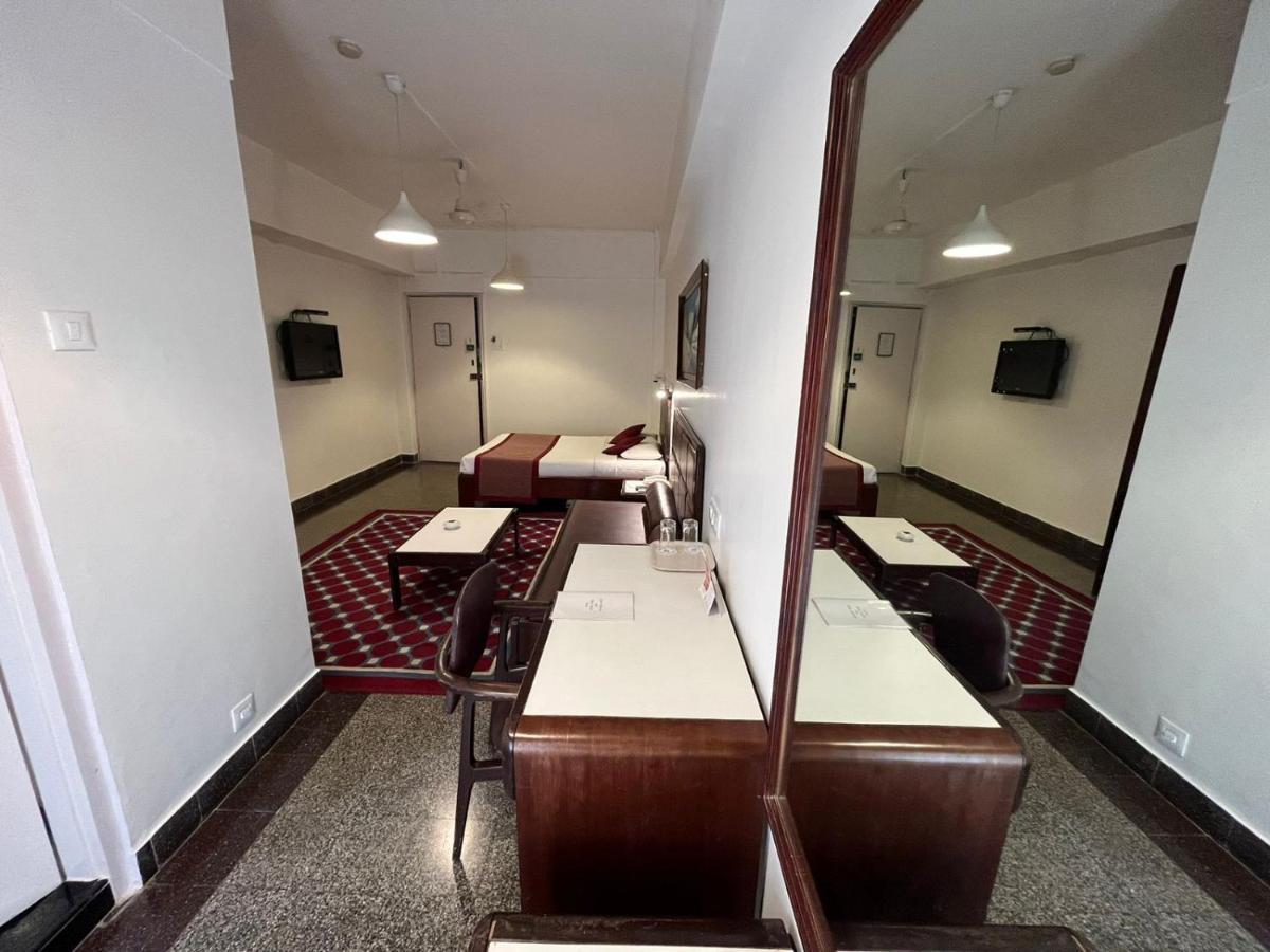 West End Hotel Mumbai Dış mekan fotoğraf