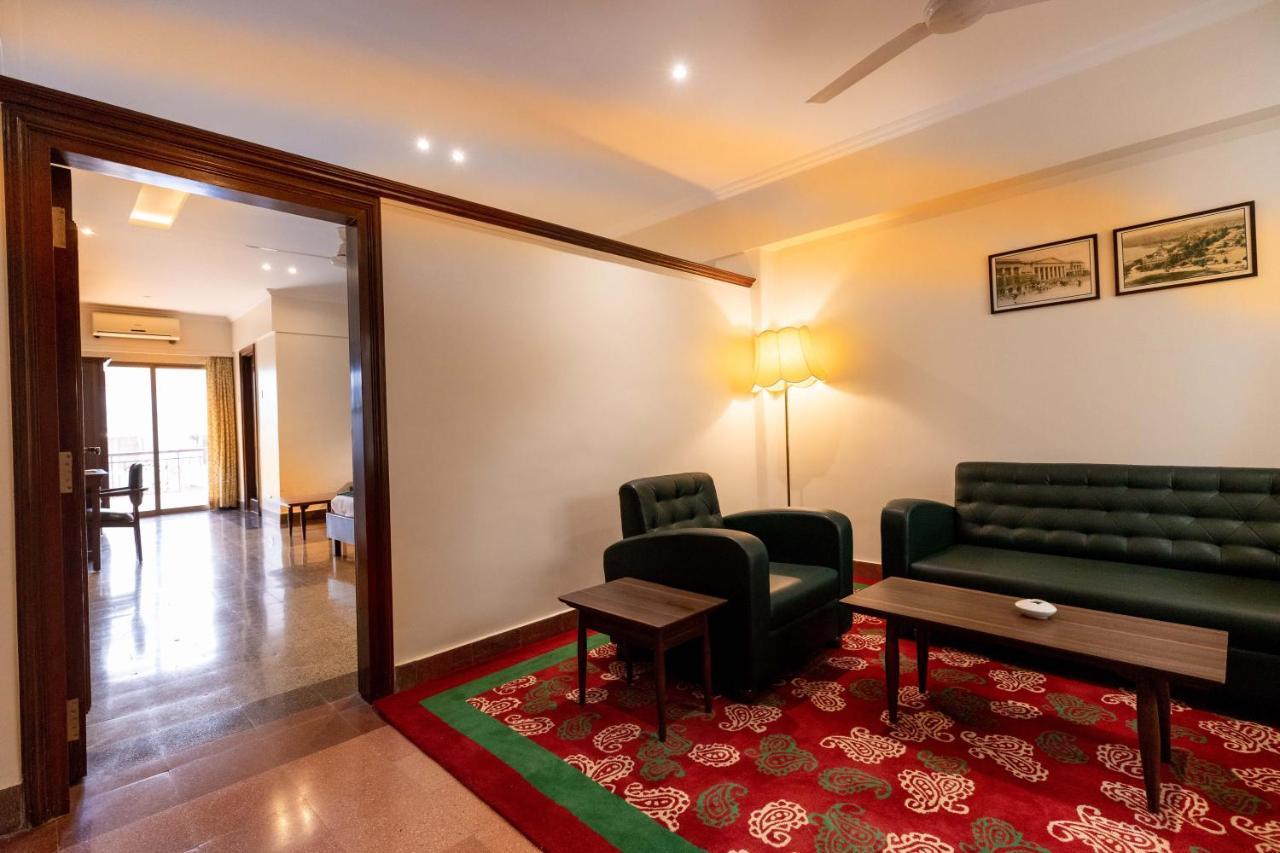 West End Hotel Mumbai Dış mekan fotoğraf