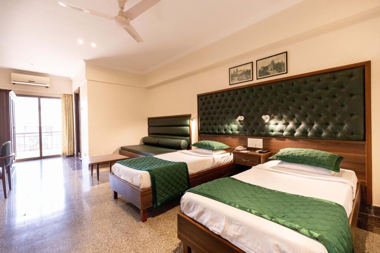 West End Hotel Mumbai Dış mekan fotoğraf